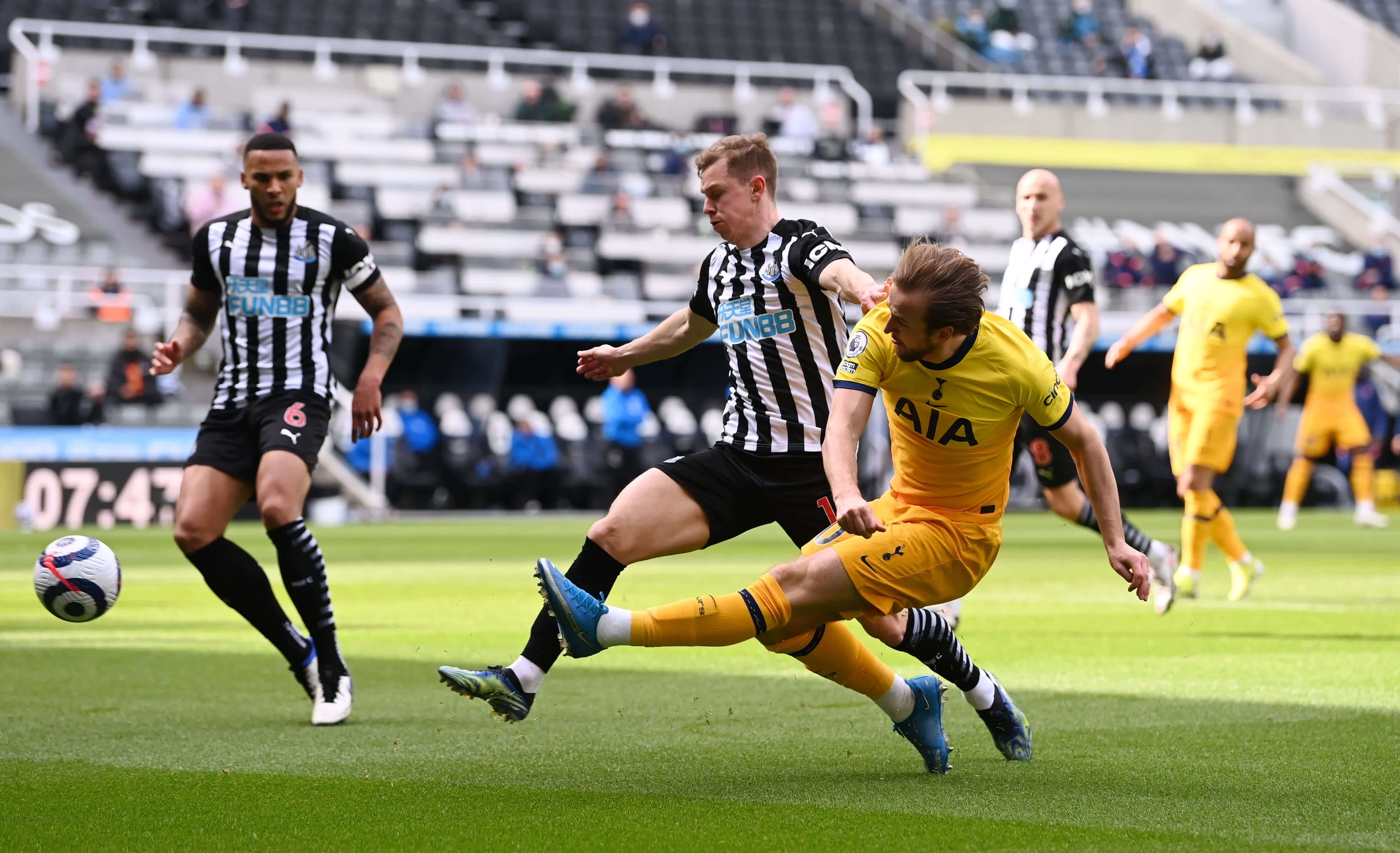 德天空：乌尔赖希将在世俱杯结束后与拜仁续约至2026年.